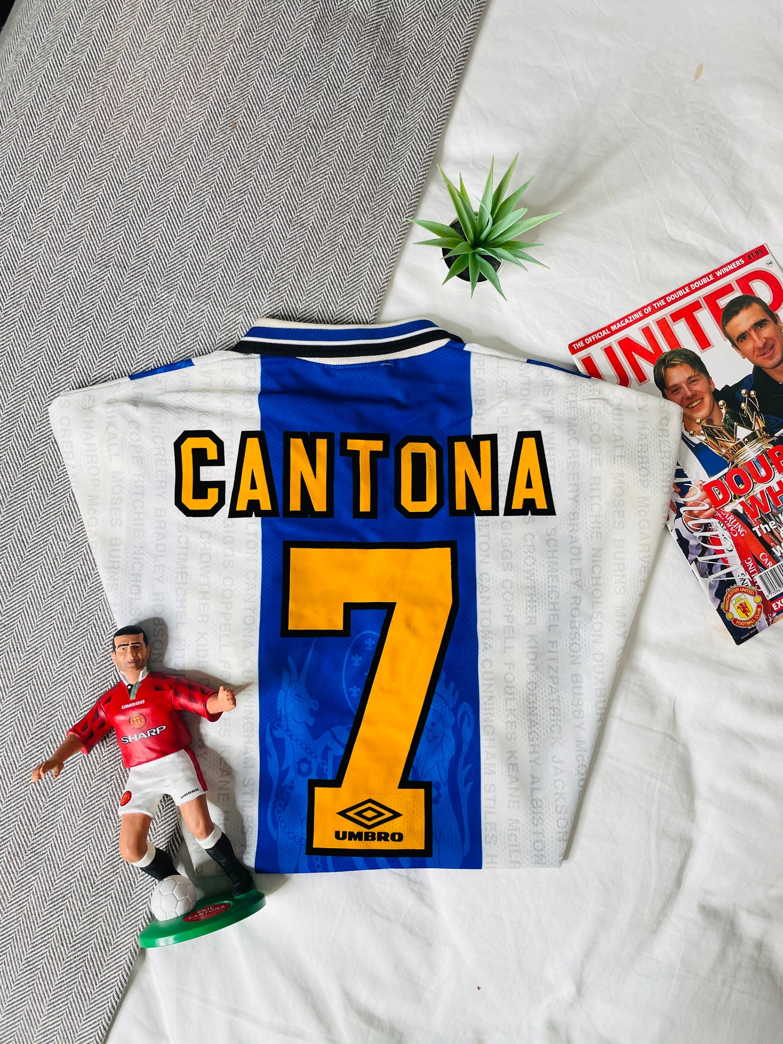 Eric Cantona Kick Glazer Snout shirt - Dalatshirt